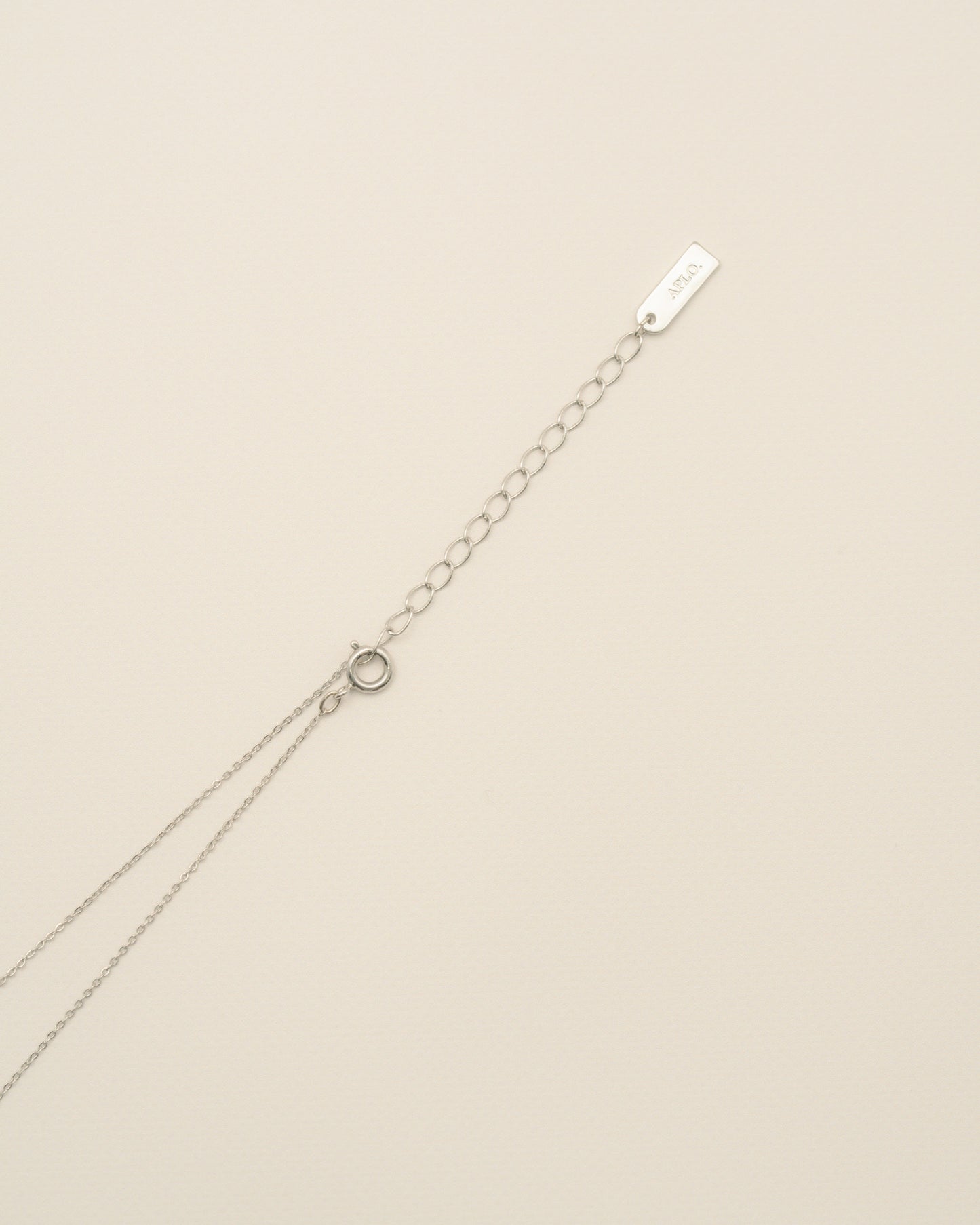 ドロップネックレス