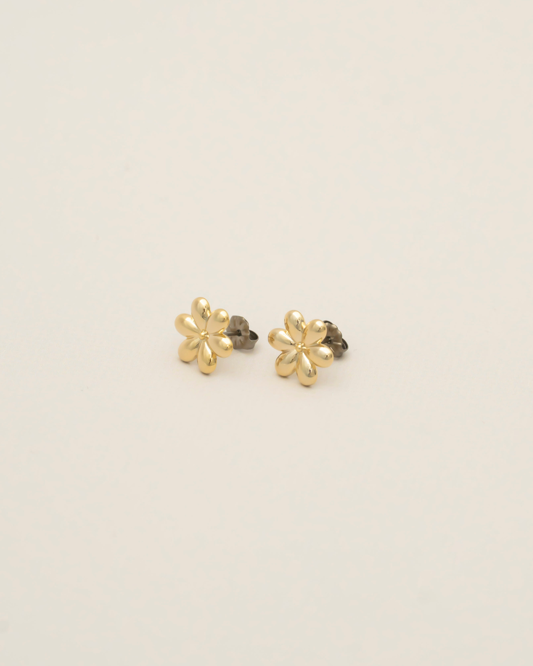 フラワーピアス