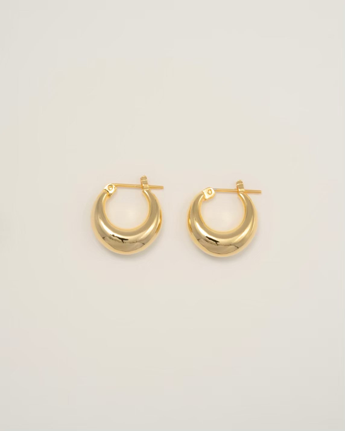 ボリュームピアス
